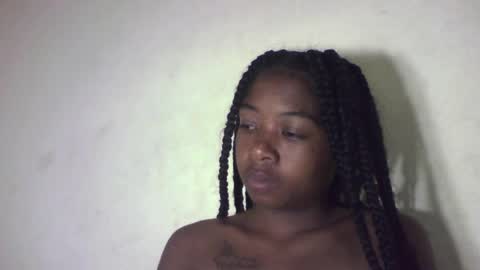 queennaya online show from August 9, 12:11 am