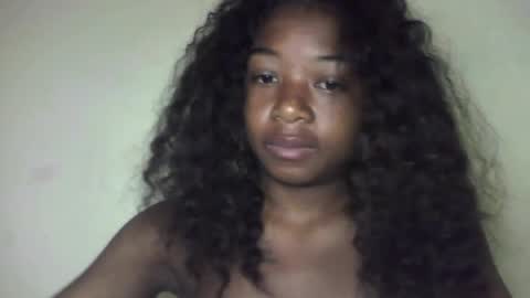queennaya online show from August 9, 2:51 pm