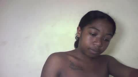 queennaya online show from August 11, 7:27 pm