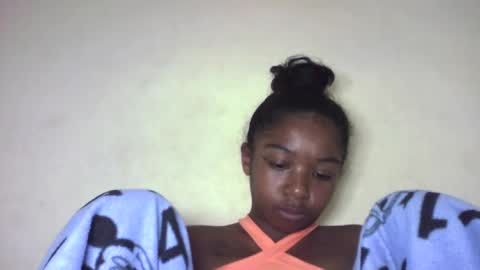 queennaya online show from August 14, 12:14 am