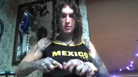 queenofdestruction online show from July 19, 5:59 pm