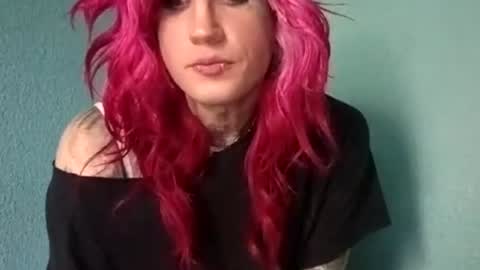 queenofdestruction online show from August 4, 5:10 pm