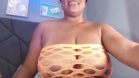 queenrachelbrown online show from July 17, 4:18 pm