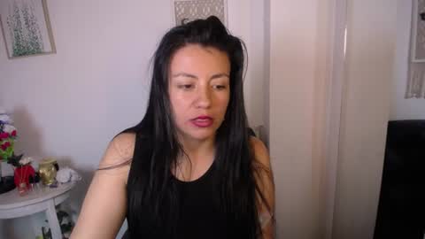 queenrose94 online show from August 14, 3:15 pm