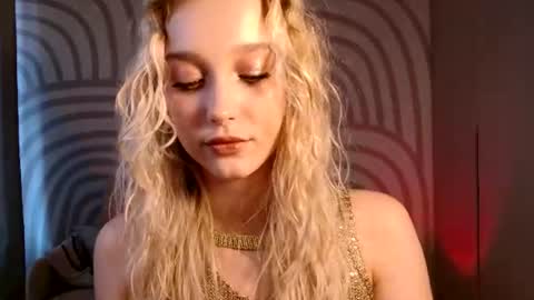 Serena XoXo online show from July 7, 12:09 pm