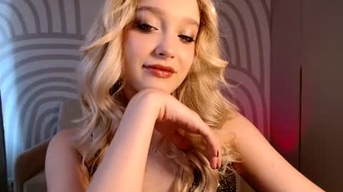 Serena XoXo online show from July 8, 10:08 am