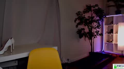 Queensy online show from August 14, 9:18 pm