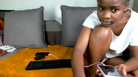 queentasha0 online show from July 22, 5:37 pm
