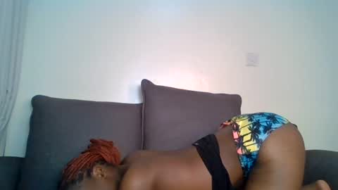 queentasha0 online show from August 7, 9:59 pm