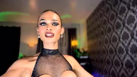 ValentinaMoone online show from July 4, 9:00 am