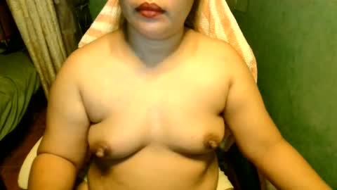quelly40 online show from July 24, 11:57 am