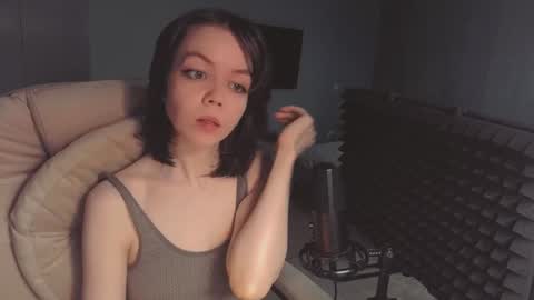 quietluxury online show from July 8, 7:51 pm