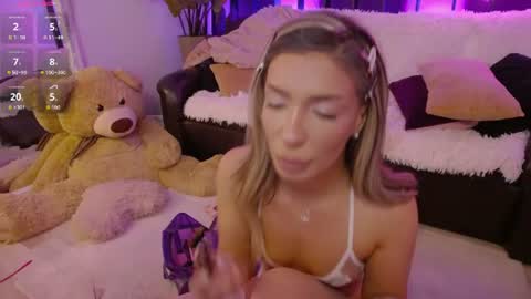 Ivy online show from August 8, 10:43 pm