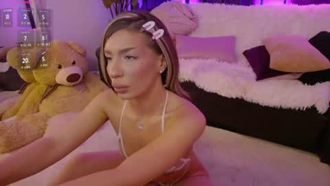 Ivy online show from August 8, 11:49 pm