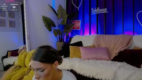 Ivy online show from August 15, 9:19 pm