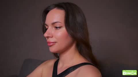 Lola online show from July 26, 9:20 pm