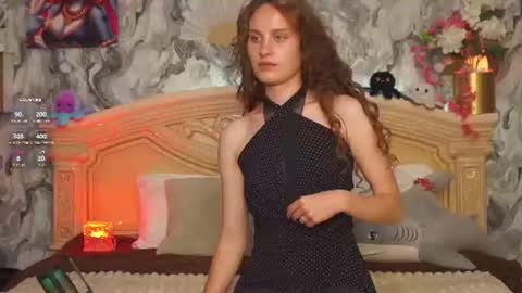 Qwi online show from June 13, 6:54 am