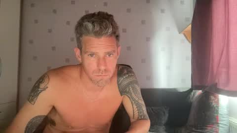 r785094 online show from July 15, 8:37 am