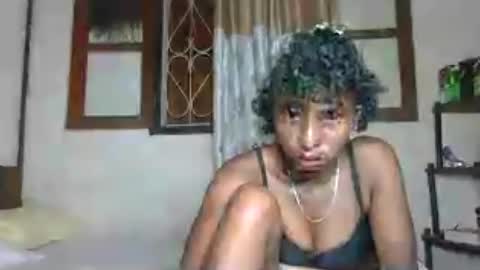 Prisca online show from August 9, 2:40 pm