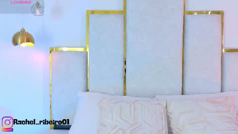Rachel Ribeiro online show from August 11, 3:36 pm