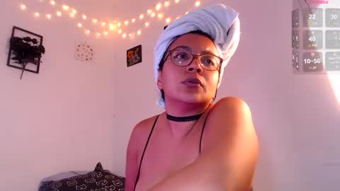 rachell_420 online show from August 28, 8:07 pm