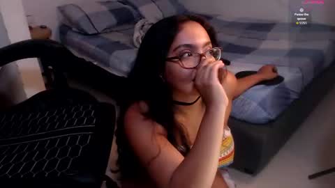 rachell_420 online show from September 1, 5:25 pm