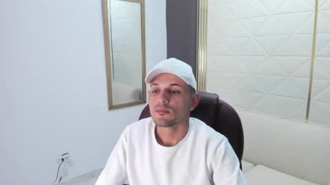 rachell_jacob online show from August 14, 10:19 am