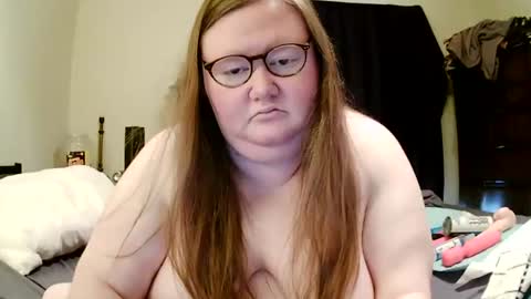 rachelredbbw online show from July 22, 8:55 pm