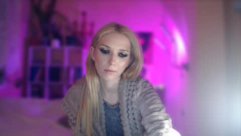 radish666 online show from February 25, 5:22 pm