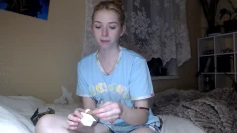 radish666 online show from February 28, 8:06 pm