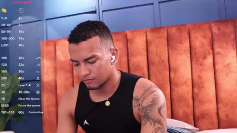 rafa_cruz online show from August 15, 5:50 pm
