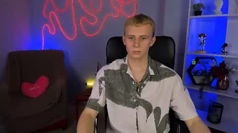 rafael online show from August 13, 12:08 pm
