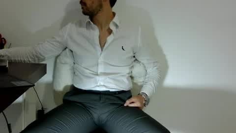 elenacam online show from June 11, 9:43 pm