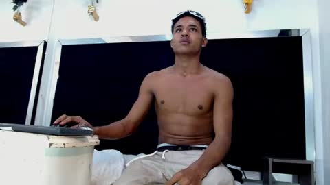 Rafael online show from August 6, 12:42 am
