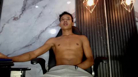 Rafael online show from August 8, 7:47 pm