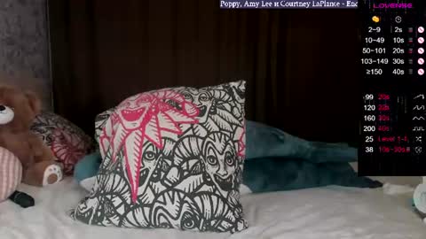 Janna  online show from August 5, 1:20 pm