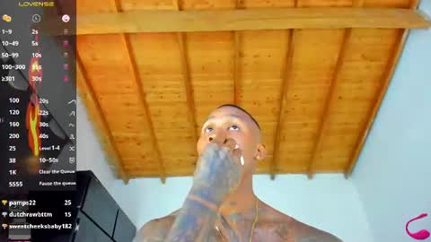Andres H online show from August 15, 2:32 pm