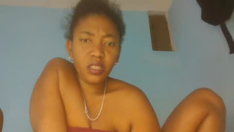 raiisaaa online show from August 12, 1:41 am