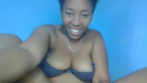 raiisaaa online show from August 12, 8:22 pm