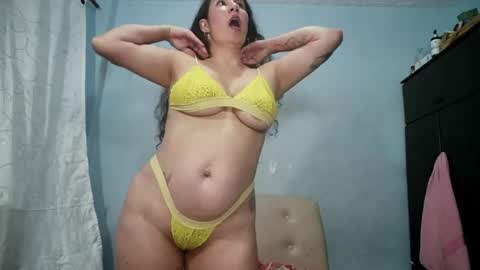 rainbow_candy24 online show from August 1, 2:39 am