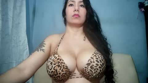 rainbow_candy24 online show from August 10, 6:37 am