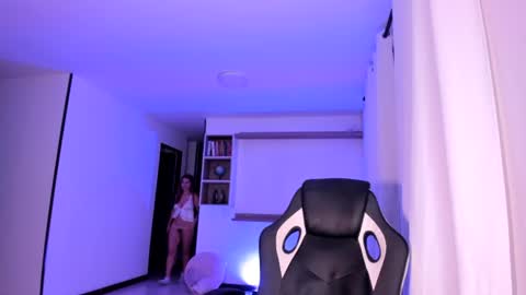 Jenny online show from August 9, 4:02 am