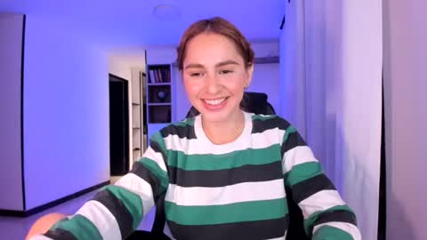 Jenny online show from August 15, 7:01 am