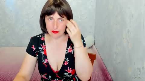 rainbowladyy online show from August 9, 1:23 pm