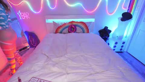 Mary Rainz online show from July 19, 5:42 am