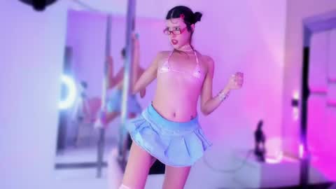 Lili    online show from August 7, 7:47 pm