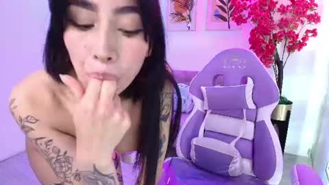 Rainy  online show from August 3, 1:29 pm