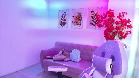 Rainy  online show from August 3, 4:47 pm