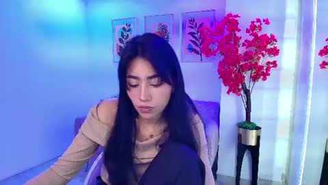 Rainy  online show from August 4, 1:19 pm