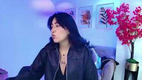 Rainy  online show from August 10, 5:25 pm